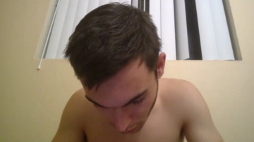 Collegeboy_18andpoor  27-10-2021 video showfeet